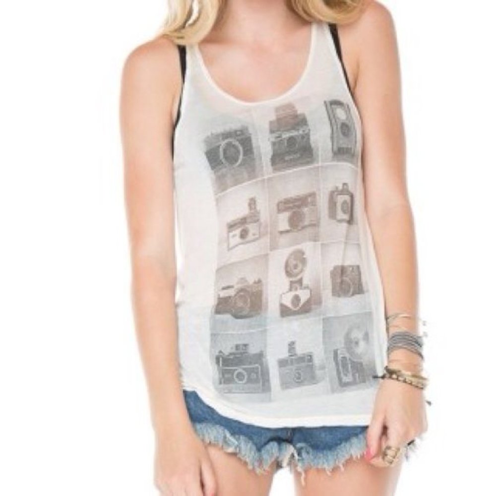 Women's Brandy Melville Y2K Graphic Vintage Camera White Sleeveless Tank Top